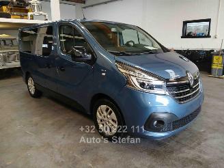 damaged passenger cars Renault Trafic SPACECLASS 2020/7