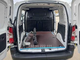 Peugeot Partner PREMIUM picture 13