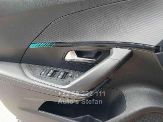 Peugeot 2008 ALLURE picture 10