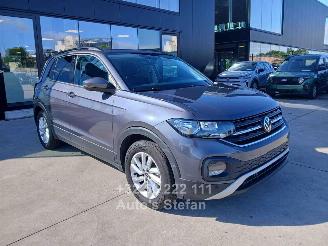 krockskadad bil auto Volkswagen T-Cross LIFE 2024/2