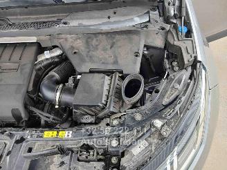 Land Rover Discovery SPORT S picture 25