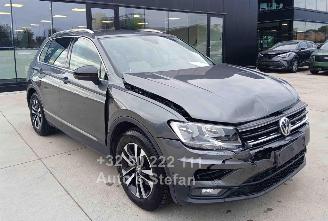 damaged passenger cars Volkswagen Tiguan  2019/10