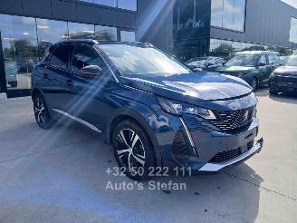krockskadad bil auto Peugeot 3008 GT 2023/7