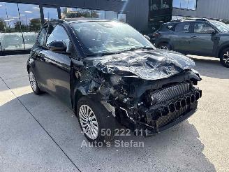 Fiat 500 E picture 1