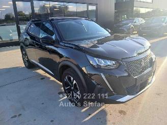 krockskadad bil auto Peugeot 2008 ALLURE 2022/8