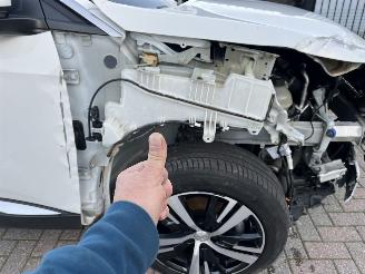 Peugeot 3008 BENZINE - AUTOMATIC picture 8