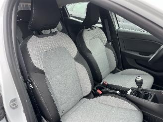 Renault Clio EDETION - AIRCO - ROULANTE picture 10