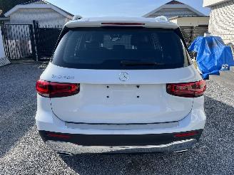 uszkodzony samochody osobowe Mercedes GLB 200 GLB 2021/8