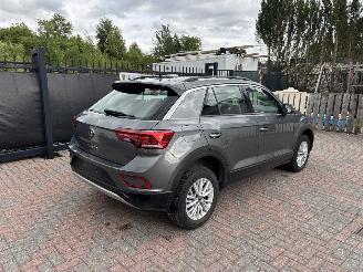 Volkswagen T-Roc  picture 1
