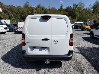 uszkodzony samochody osobowe Opel Combo AUTOMATIC - 131 PS XL 2025/4