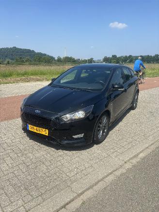 Ford Focus ST-LINE picture 2