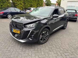 Avarii autoturisme Peugeot 2008 1.2 PureTech Automaat Blue Lease Allure 2021/2