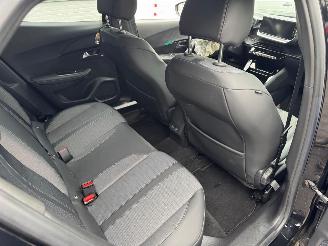 Peugeot 2008 1.2 PureTech Automaat Blue Lease Allure picture 14