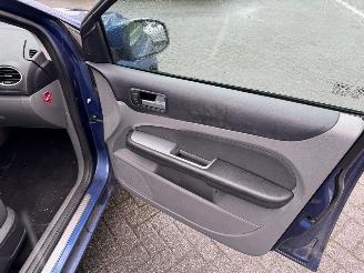 Ford Focus 1.8 Limited Flexi Fuel picture 14