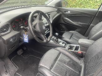 Opel Grandland 1.2 AUTOMAAT Turbo Business Executive search picture 5