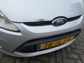 Ford Fiesta 1.4 Titanium picture 3