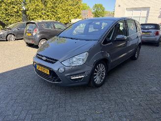 damaged passenger cars Ford S-Max 2.0 TDCI 2016/2