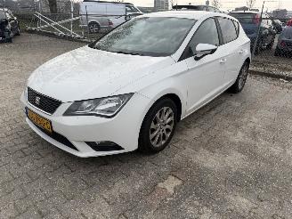 krockskadad bil auto Seat Leon 1.2 TSI Style 2014/4