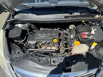 Auto incidentate Opel Corsa 1.4-16V Cosmo 2012/4