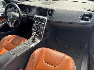 Volvo V-60 2.4 D6 Twin Engine R-Design picture 17