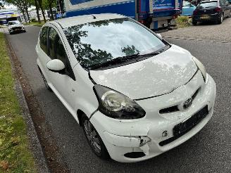 Toyota Aygo 1.0-12V Xcite White search picture 3