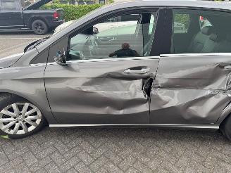 Mercedes B-klasse 180 Ambition picture 2