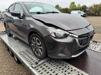 Damaged car Mazda 2 1.5 Skyactiv-G 2018/9