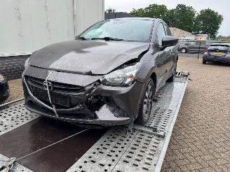 uszkodzony samochody osobowe Mazda 2 1.5 Skyactiv-G 2018/9
