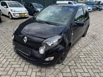 damaged passenger cars Renault Twingo 1.2 16V Dynamique 2012/8