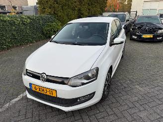 Unfallwagen Volkswagen Polo 1.4 TDI BlueMotion 2014/8