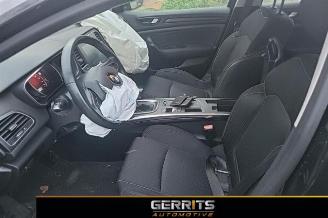 Renault Mégane Megane IV Estate (RFBK), Combi 5-drs, 2016 1.3 TCE 100 16V picture 5