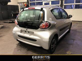 disassembly passenger cars Toyota Aygo Aygo (B10), Hatchback, 2005 / 2014 1.0 12V VVT-i 2010/7