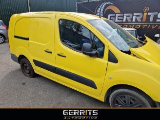 Coche siniestrado Peugeot Partner Partner (GC/GF/GG/GJ/GK), Van, 2008 / 2018 1.6 HDI 90 2012/10