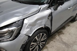 Renault Captur INITIALE picture 8