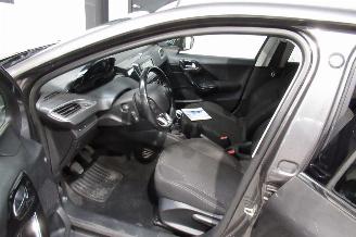 Peugeot 208 ALLURE PACK picture 12