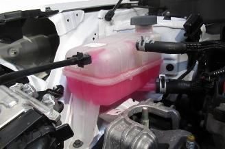 Hyundai Kona SUV picture 15