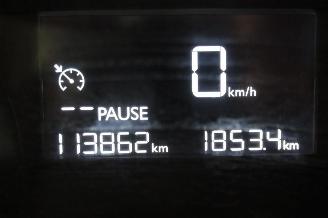 Peugeot 208 SEDAN picture 16