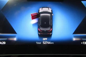 BMW iX1 SUV picture 22