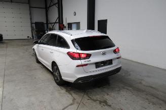 Hyundai I-30 BREAK picture 3