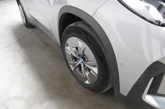 BMW iX1 SUV picture 8