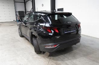 Hyundai Tucson SUV picture 3