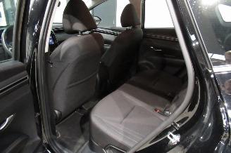 Hyundai Tucson SUV picture 21