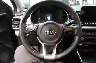 Kia Stonic SEDAN picture 17