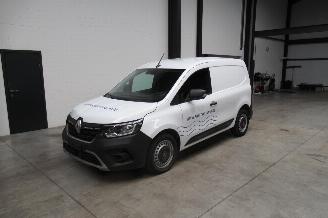 danneggiata veicoli commerciali Renault Kangoo COMFORT 2024/4