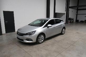 ocasión turismos Opel Astra SEDAN 2020/6