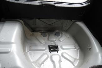 Peugeot 208 SEDAN picture 10