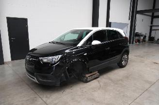skadebil auto Opel Crossland DESIGN 2019/6