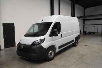 damaged commercial vehicles Peugeot Boxer CAMIONETTE 2025/6