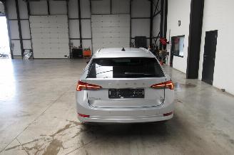 Skoda Octavia AMBITION picture 4