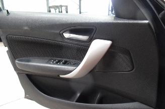 BMW 1-serie SEDAN picture 23